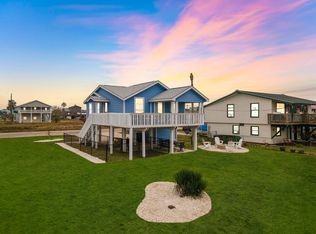 16642 Jolly Roger Rd, Jamaica Beach, TX 77554