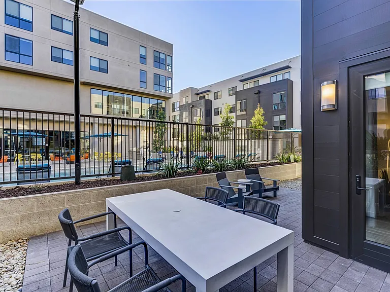 2270 W El Camino Real — Photo 24
