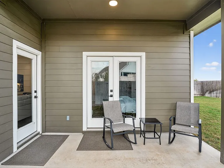 Torrita Dr — Photo 25