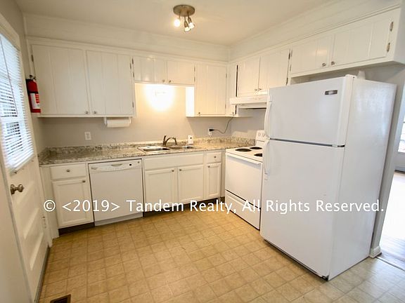 4th image of 1104 Villa Pl