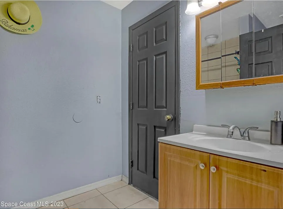 Gilpin St NW, Palm Bay — Photo 1