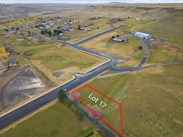 W 3rd St #17, Arlington, OR 97812