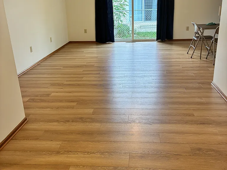 560 Executive Blvd — Photo 8