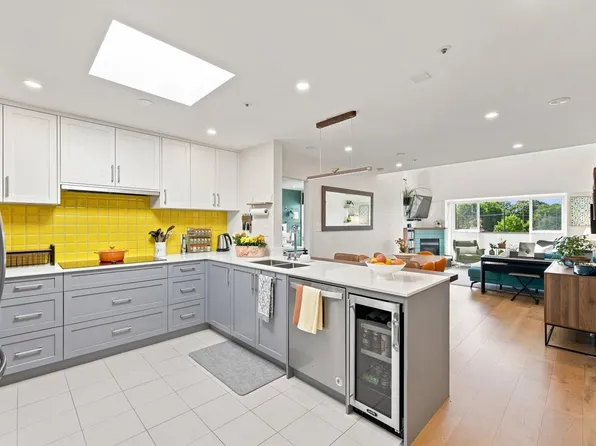 3480 Main St #412, Vancouver, BC V5V 3N2