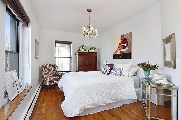 Sold by Corcoran | media 21