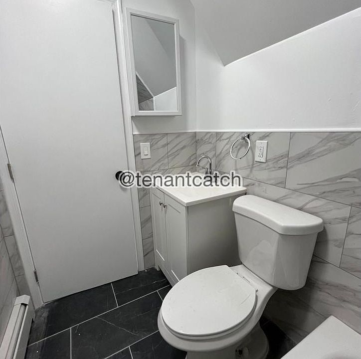 1st image of 307 Avon Ave #3A