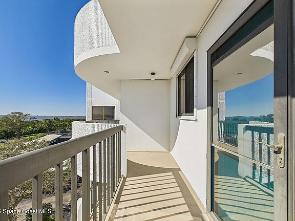 2nd image of 300 Columbia Dr #502-1