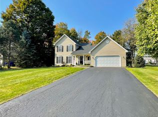 174 Gary Dr, Brockport, NY 14420