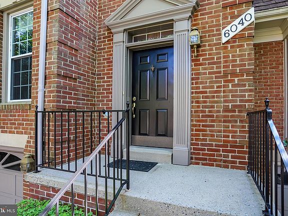 3rd image of 6040 Loganwood Dr
