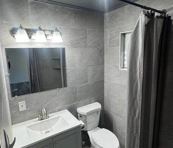 1314 D St #4 — Photo 3
