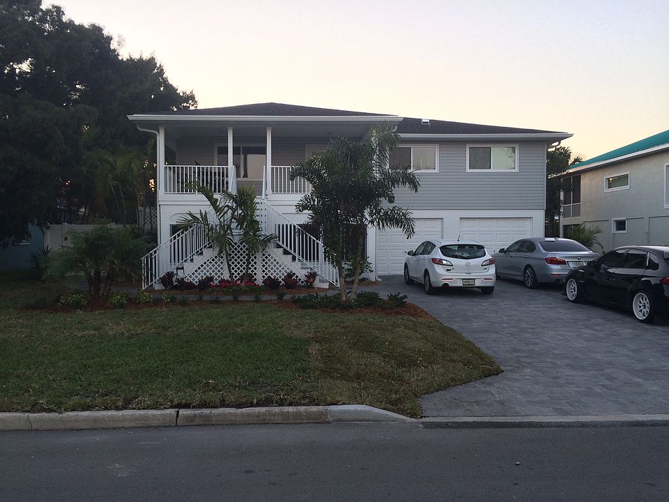 1st image of 854 2nd Ave S