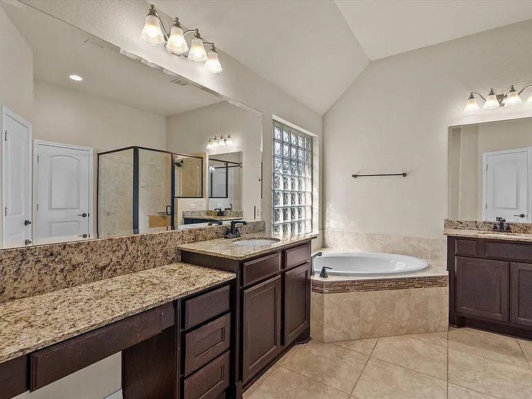 2524 Davis Prairie Ln — Photo 28