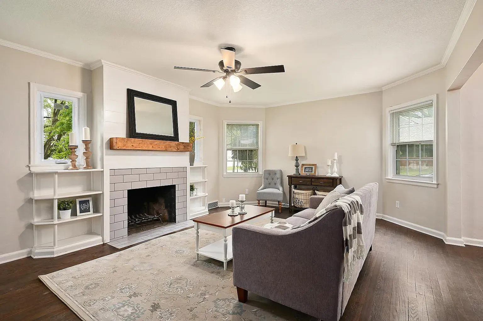 2 bed, 1163 sqft, $2,150 — Photo 3