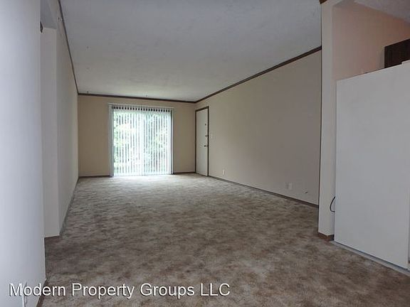 5th image of 108 Sieville Ave APT 102