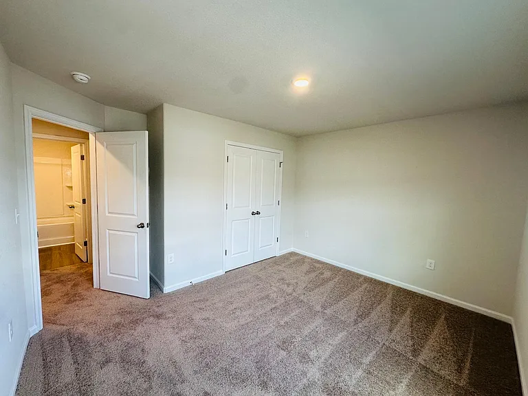 6322 Lowe Ln — Photo 14