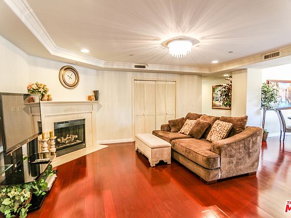 4th image of 700 S Ardmore Ave APT 203