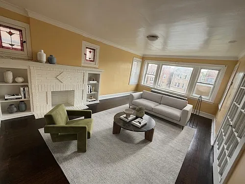 6030 N Claremont Ave #2 Photo 1