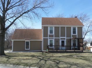 138 E Nelson Cir, Olathe, KS 66061