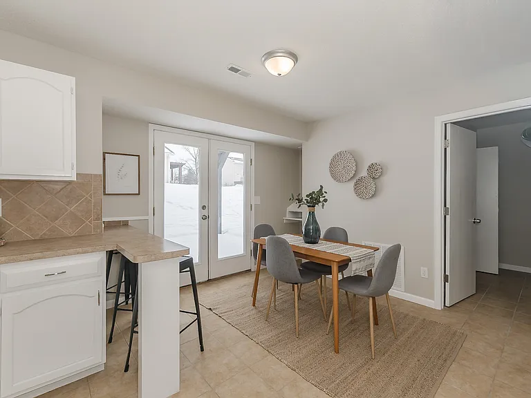 1300 Forest Creek Dr — Photo 19