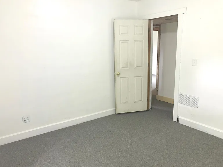 1374 E Canal St — Photo 24