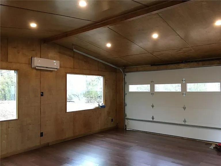 5405 Hudson St — Photo 32