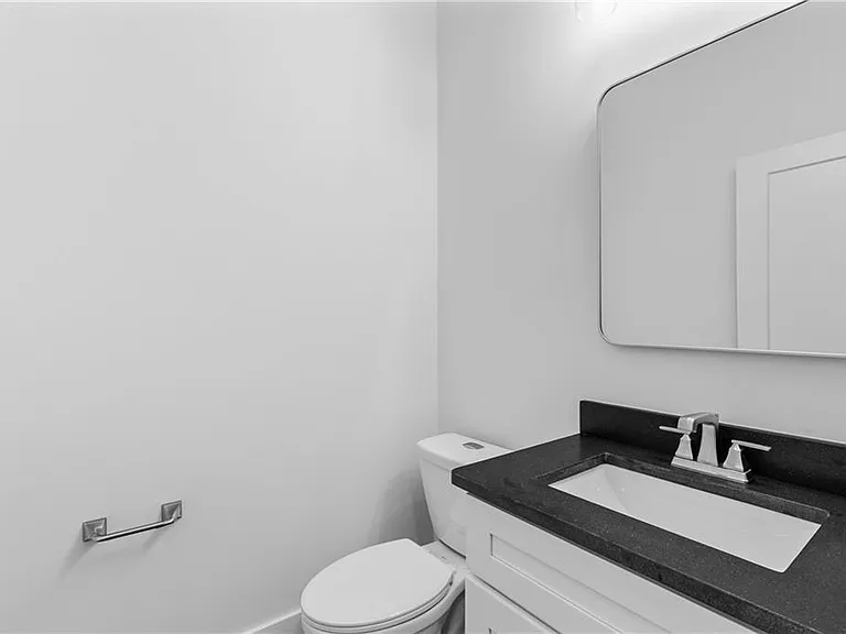 15448 Hopewell Rd — Photo 56