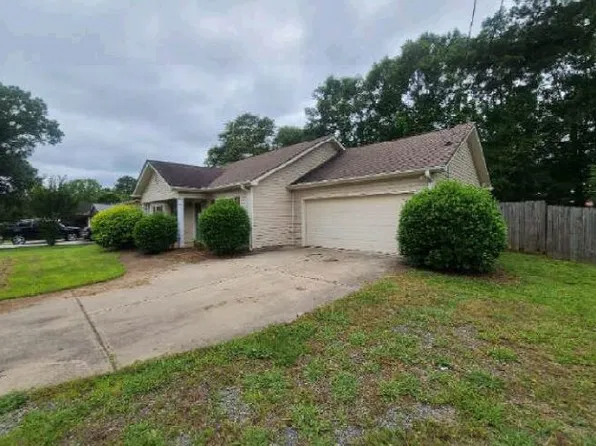 158 Bradley Cir, Barnesville, GA 30204