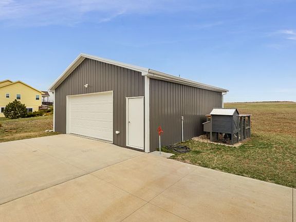 3rd image of 62057 Us Highway 275