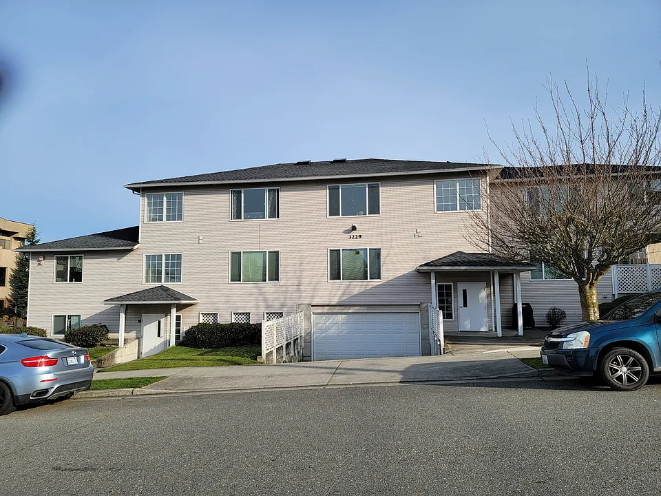 3229 Wetmore Ave #4