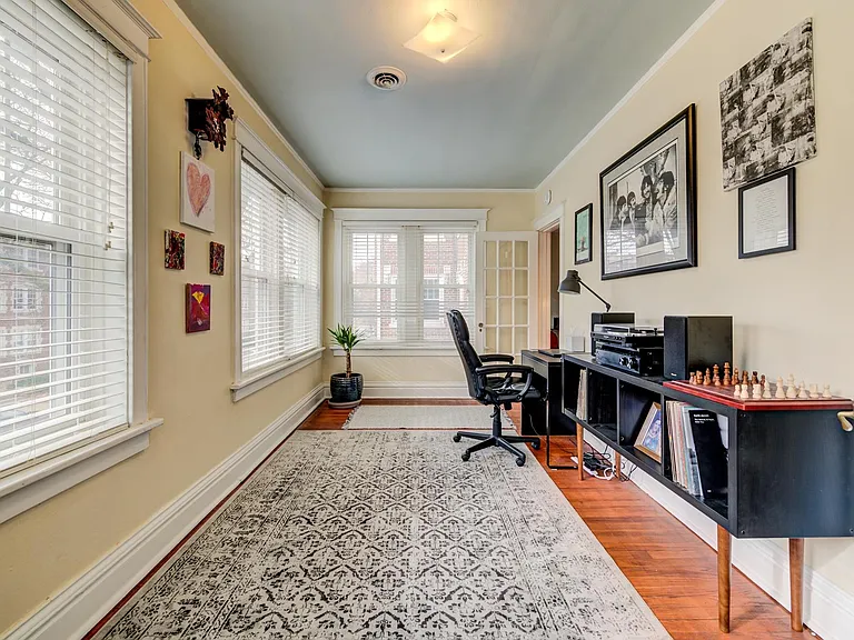 6331 Southwood Ave #2E — Photo 18