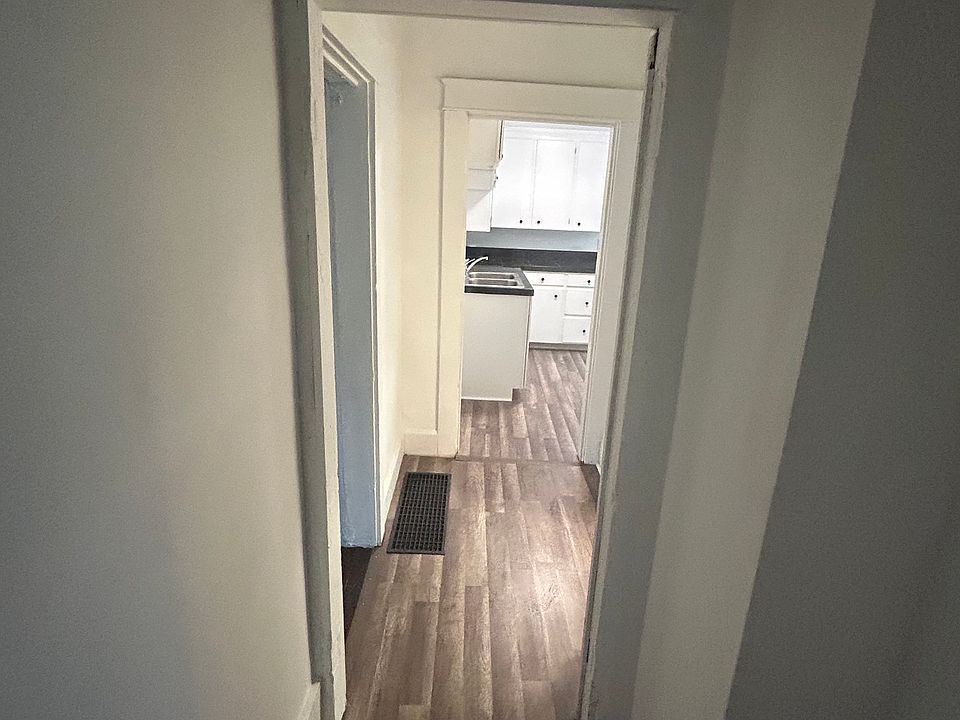 1st image of 643 Spangler Dr