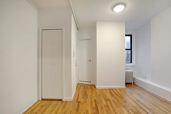 Rented by Creed Realty Group | media 3