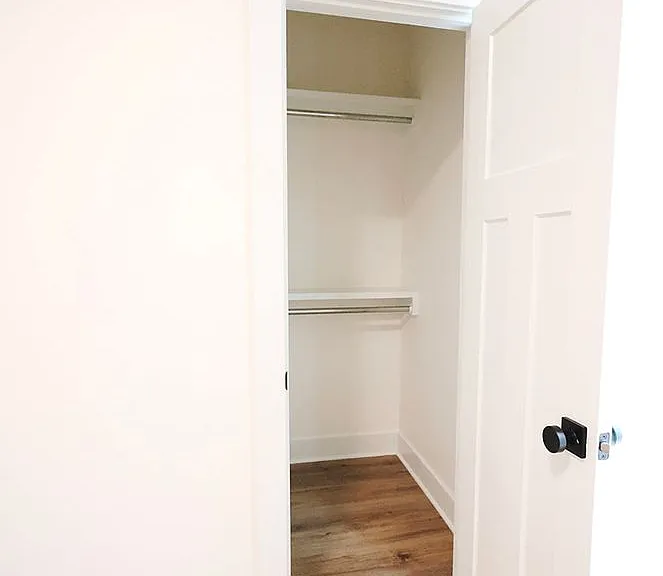 615 Briarbrook Ln — Photo 10