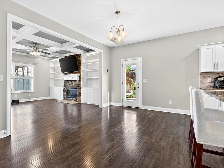 104 Woodtrace Ct — Photo 27