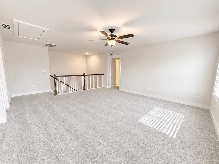 404 Cattail Hollow Way — Photo 23
