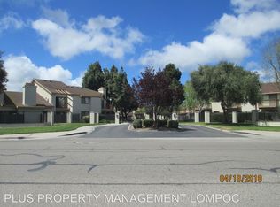 224 Village Circle Dr, Lompoc, CA 93436