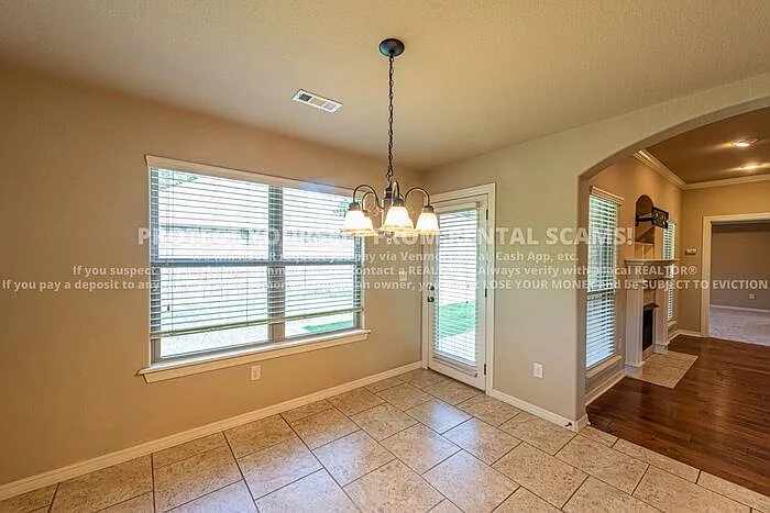 2609 N Brush Creek Dr — Photo 4