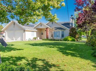 25301 Grove Way, Madera, CA 93638