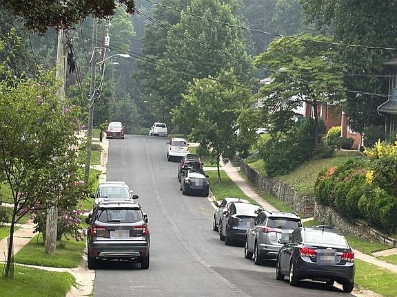 4th image of 408 Branch Dr