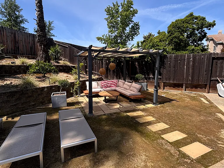 417 S Lexington Dr — Photo 12