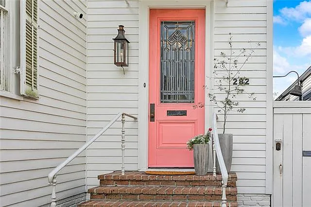 282 Audubon St — Photo 25
