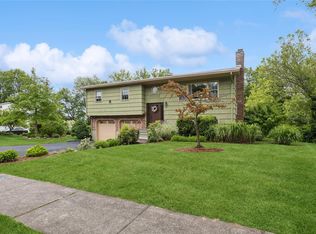 15 Theodore Roosevelt Dr, Blauvelt, NY 10913