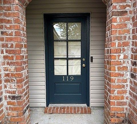 5th image of 119 Chase Dr