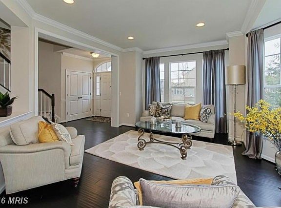 3rd image of 10408 Goldenrod Dr