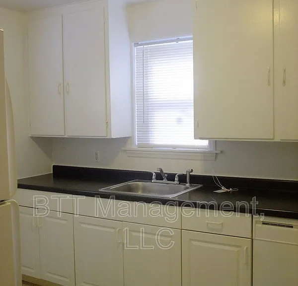 8405 Greenwood Ave #3 — Photo 35