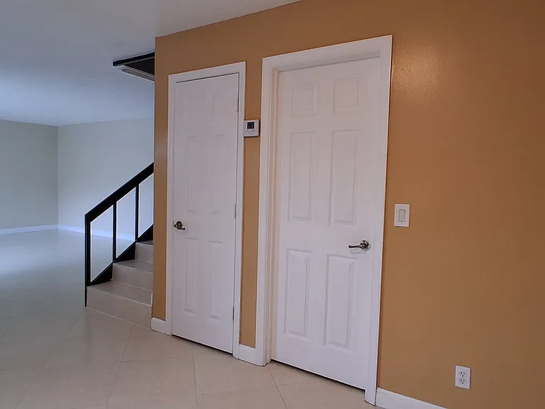 303 Waterview Dr — Photo 70
