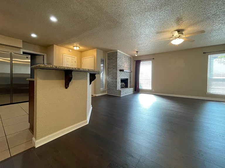 4707 Hemlock Ln — Photo 12