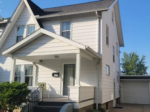 1064 Hazel St, Fremont, OH 43420