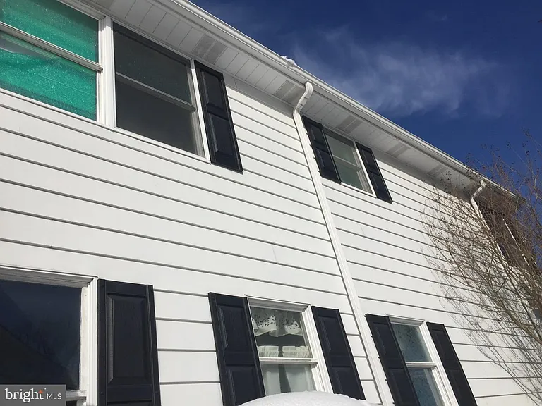 213 Laurel Ave #C — Photo 4