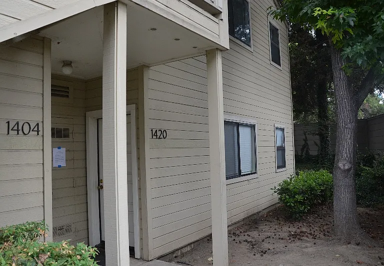 1420 Foothill Meadows Ct — Photo 2